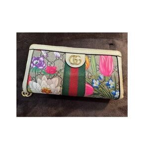 Authentic Gucci Ophelia Floral GG Glora Continental wallet EUC